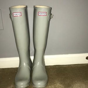 Hunter rain boots, color “smoke”
